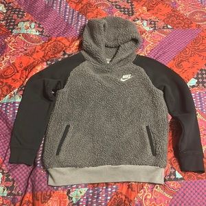 Nike fuzzy hoodie like new